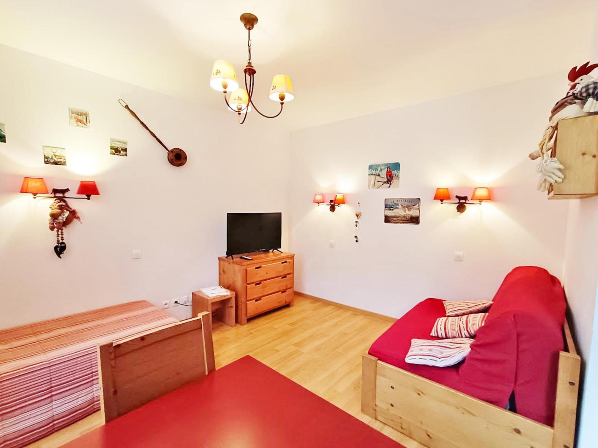 Le Bouquetin, Studio, Centre Luchon, Wifi, Casier A Skis, Ascenseur, 3 Personnes Bagneres-de-Luchon Экстерьер фото