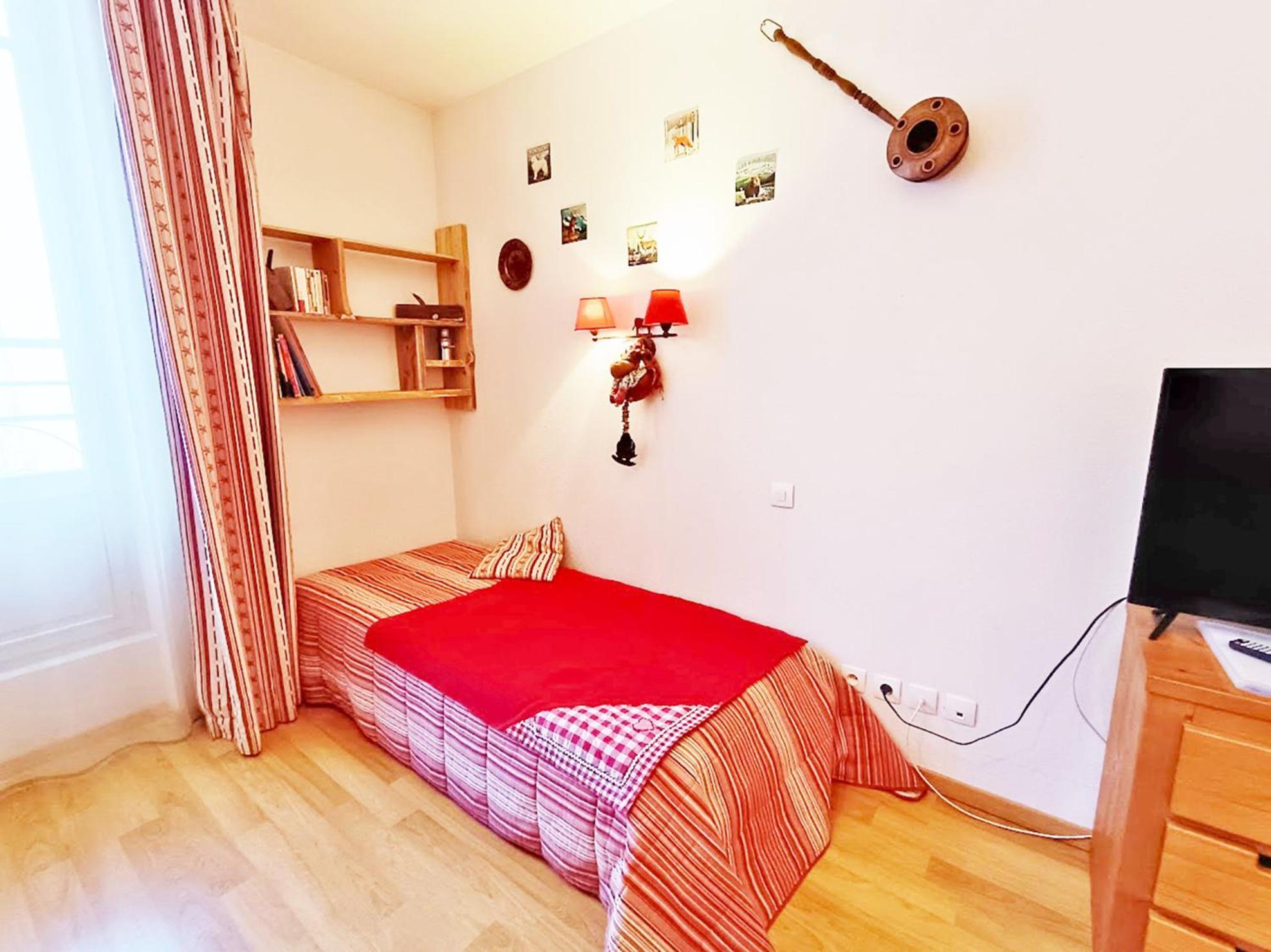 Le Bouquetin, Studio, Centre Luchon, Wifi, Casier A Skis, Ascenseur, 3 Personnes Bagneres-de-Luchon Экстерьер фото
